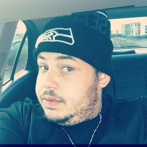 Meet your Posher, Halston